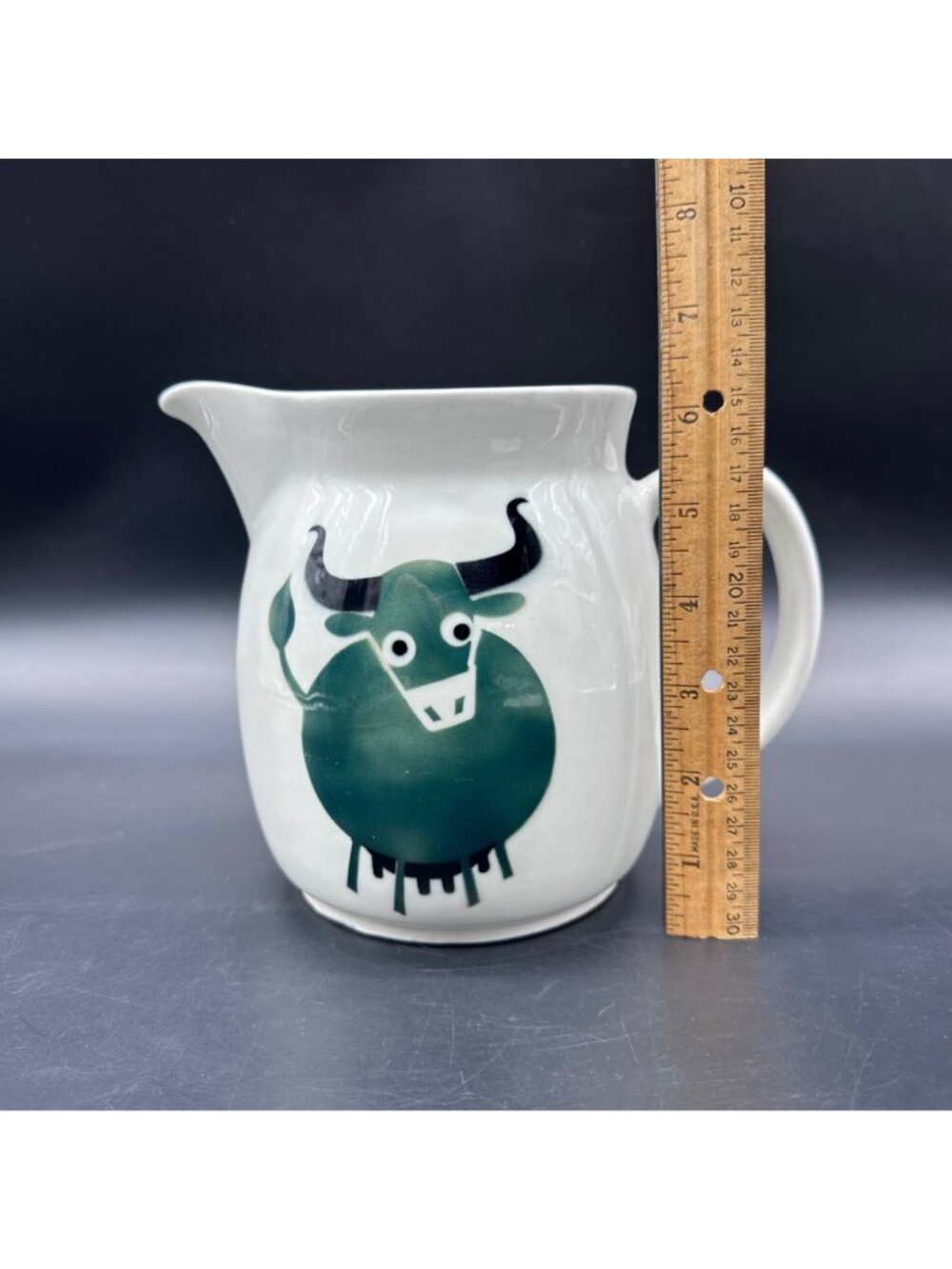 Vintage Arabia Finland Heluna Cow Bull Ceramic Pitcher White Green 48 Oz MCM - Picture 10 of 10
